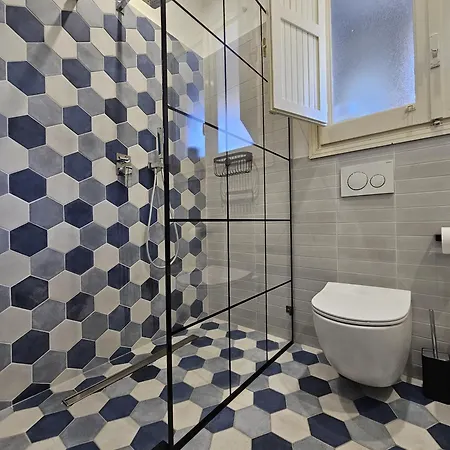 Stylish Centre Apartment